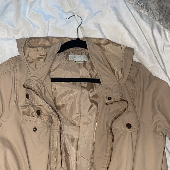 Tan rain jacket with hood! - Picture 4 of 7